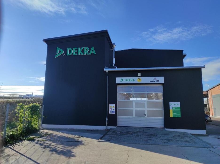 Bilder DEKRA Automobil GmbH Station Leipzig West