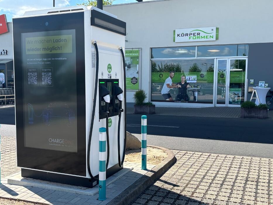 Bilder ChargeOne Ladestation