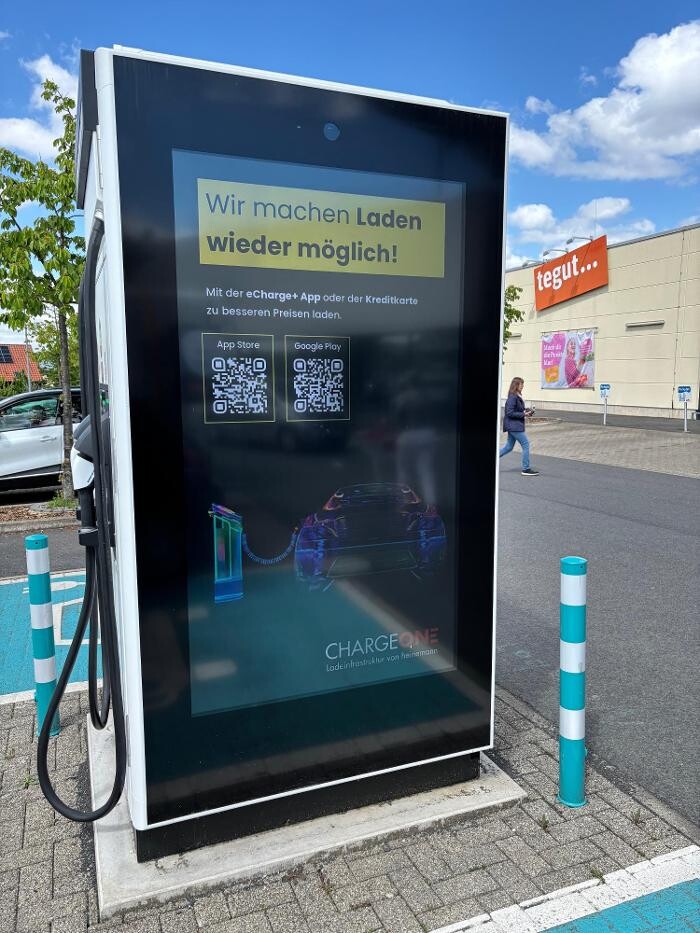 Bilder ChargeOne Ladestation
