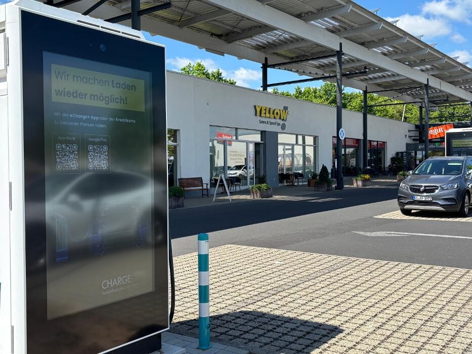 Bilder ChargeOne Ladestation