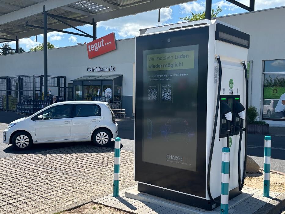 Bilder ChargeOne Ladestation