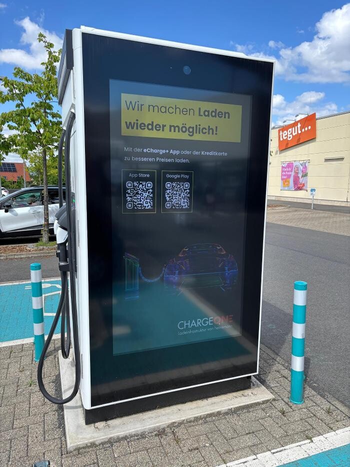 Bilder ChargeOne Ladestation
