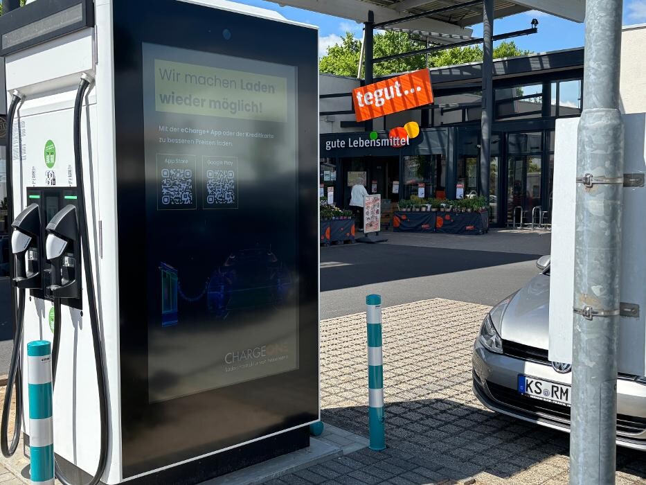 Bilder ChargeOne Ladestation