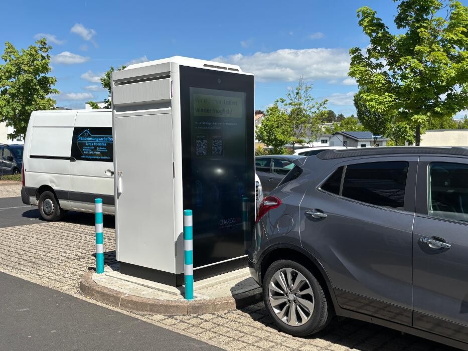 Bilder ChargeOne Ladestation
