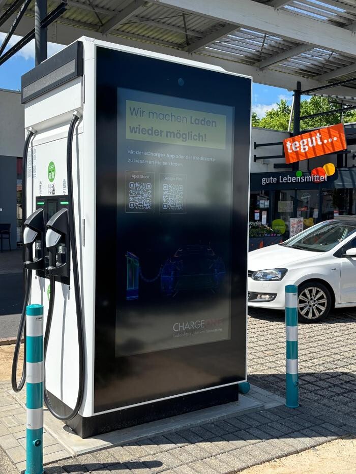 Bilder ChargeOne Ladestation