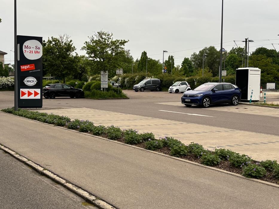 Bilder ChargeOne Ladestation