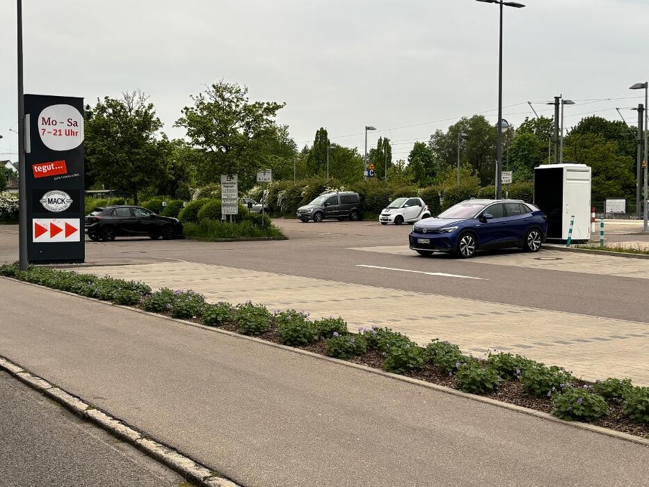 Bilder ChargeOne Ladestation