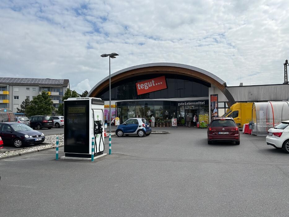 Bilder ChargeOne Ladestation