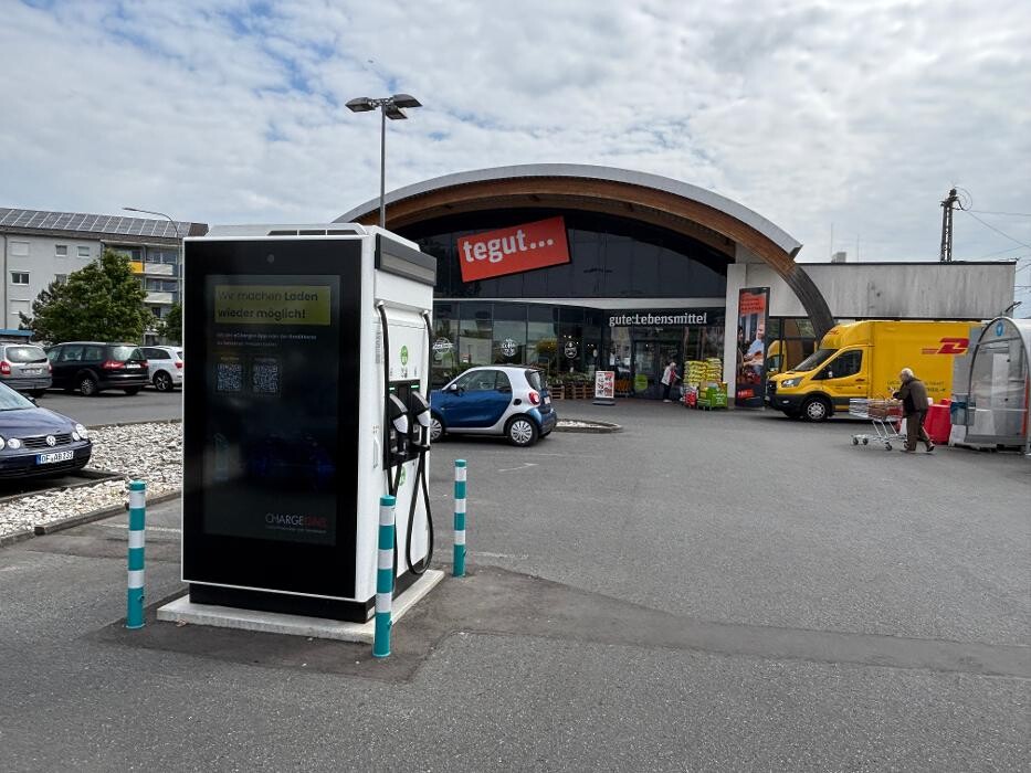 Bilder ChargeOne Ladestation