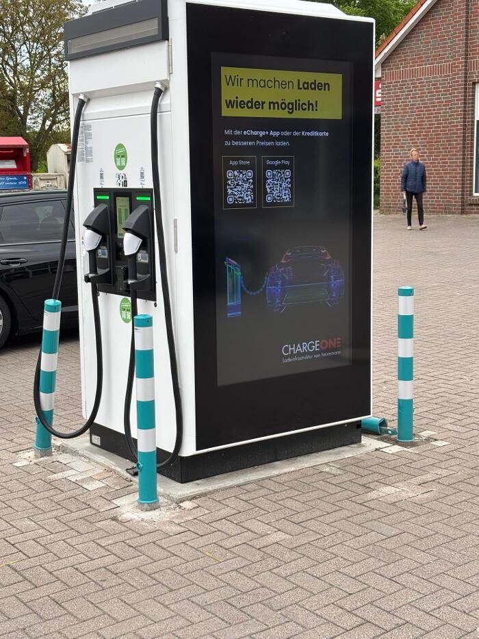 Bilder ChargeOne Ladestation