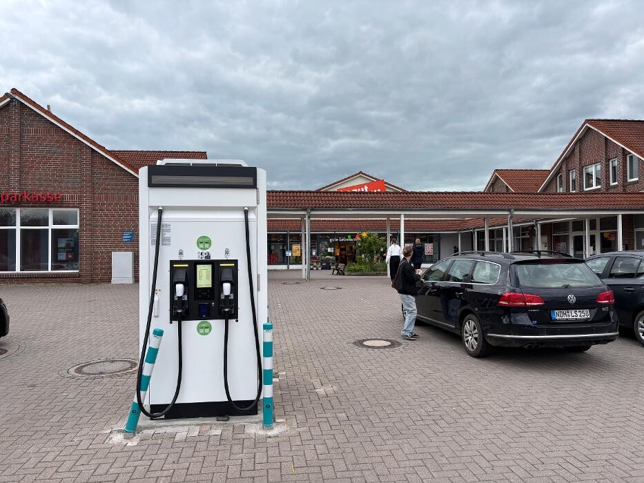 Bilder ChargeOne Ladestation