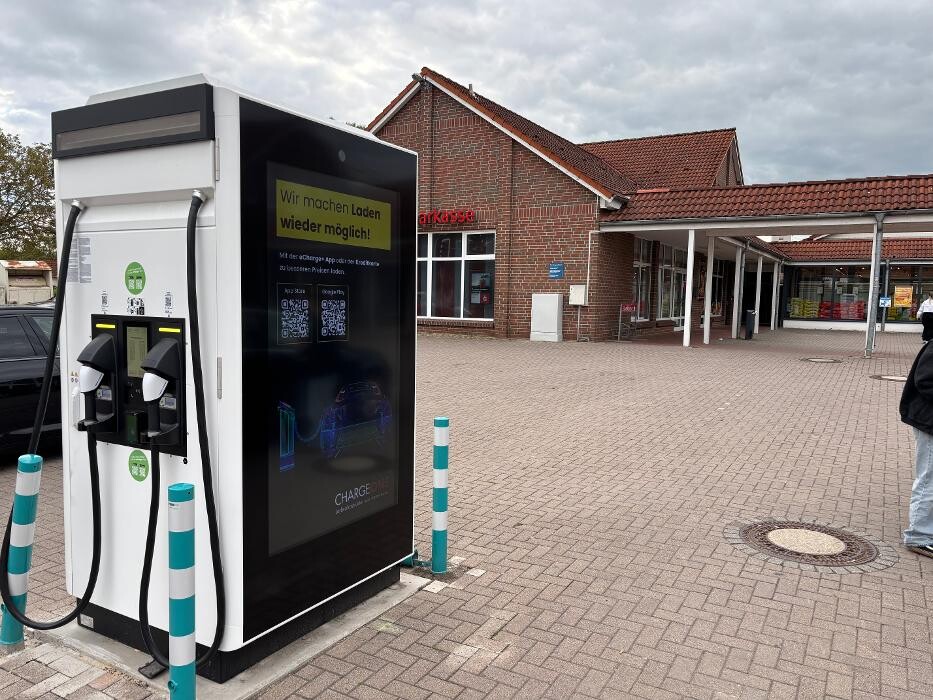 Bilder ChargeOne Ladestation