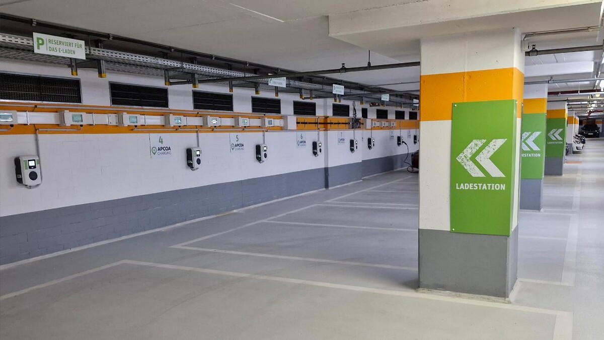 Bilder Apcoa Charging Station