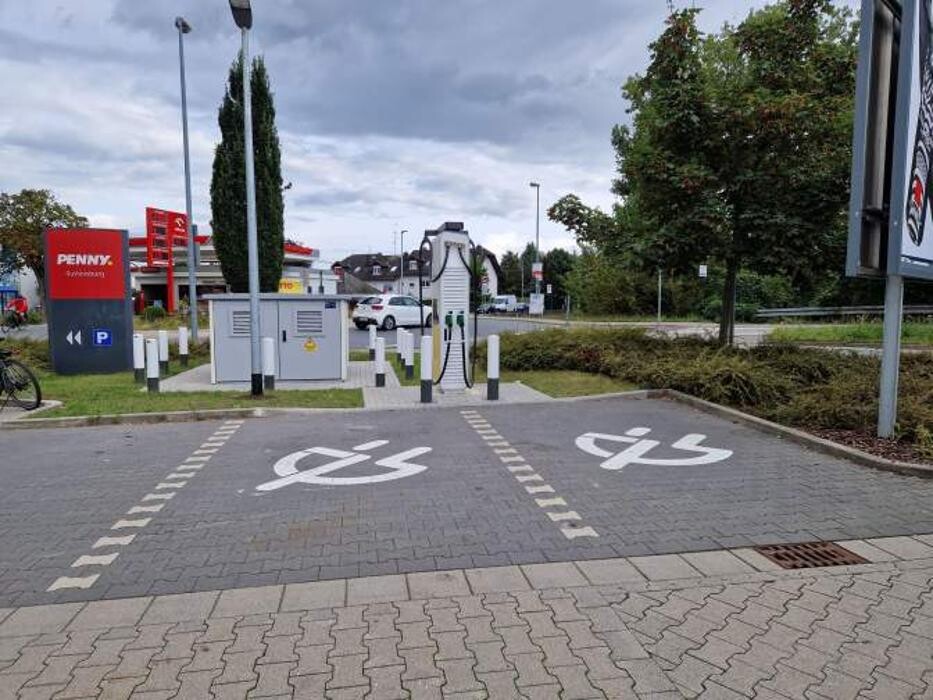 Bilder Shell Recharge Charging Station