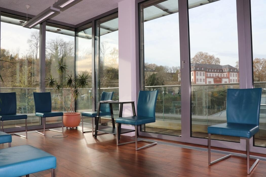 Bilder Privatpraxis für Orthopädie und Unfallchirurgie am Römischen Theater Dres. med. Stachel und Grün