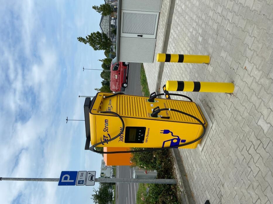 Bilder JET Ladestation