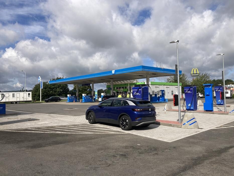 Bilder Aral pulse Ladestation