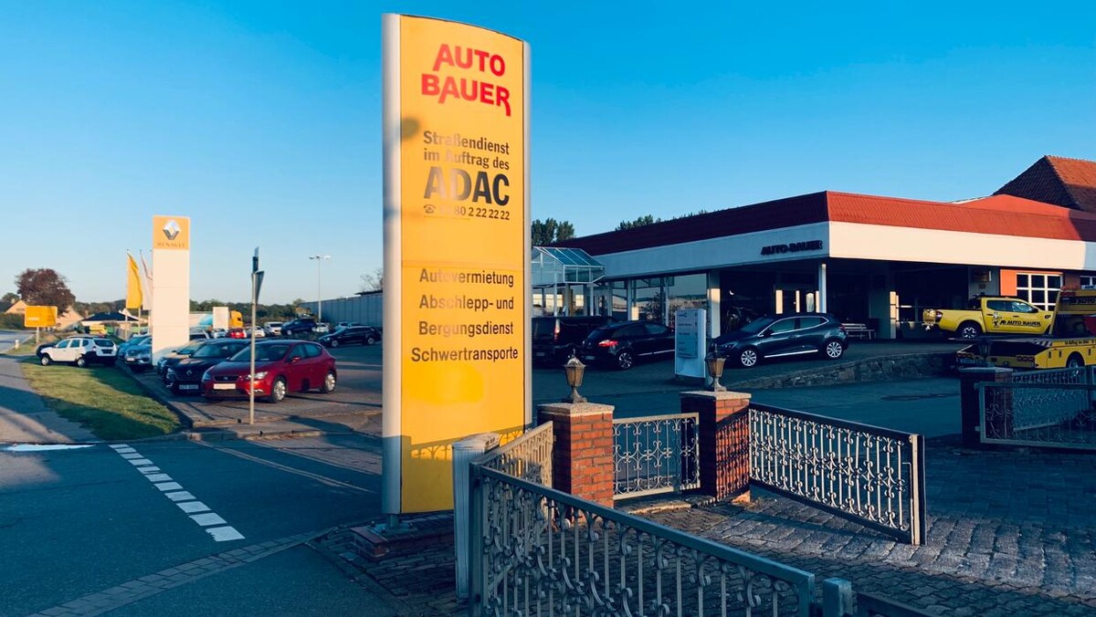 Bilder AB Auto-Bauer GmbH & Co.KG | TOP Markenspezialist für Renault & Dacia