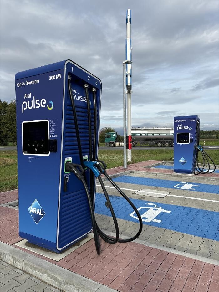 Bilder Aral pulse Ladestation