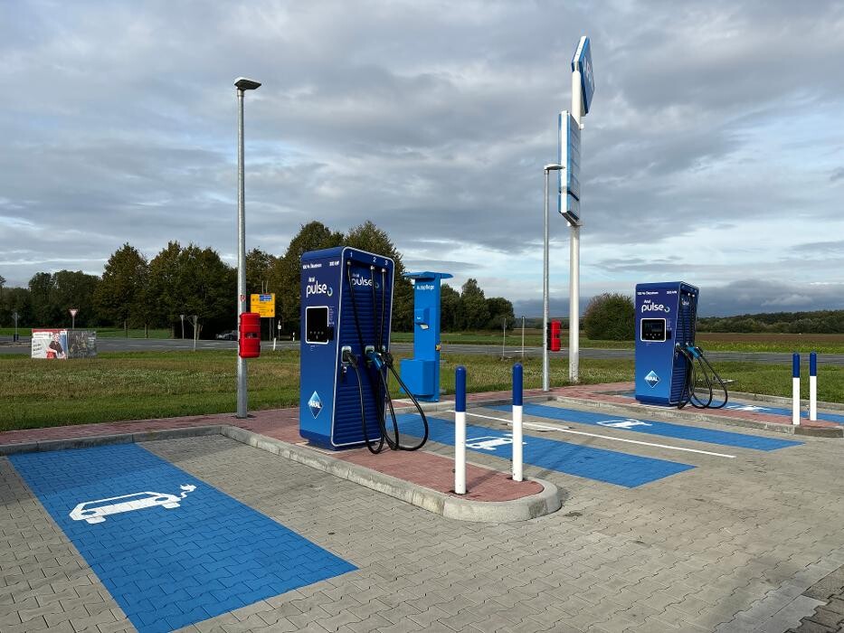 Bilder Aral pulse Ladestation