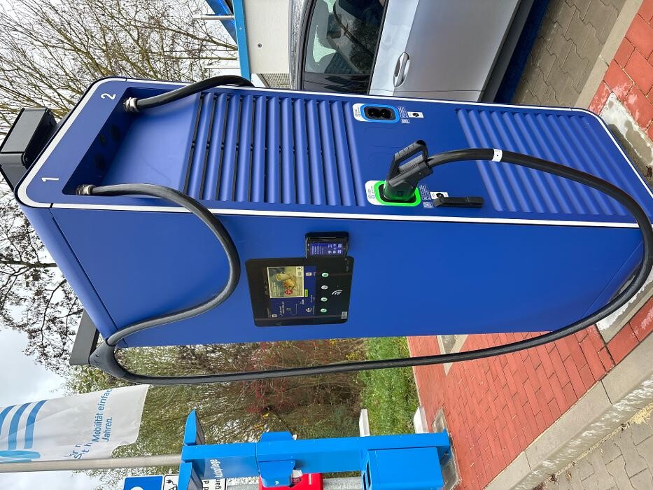 Bilder Aral pulse Ladestation