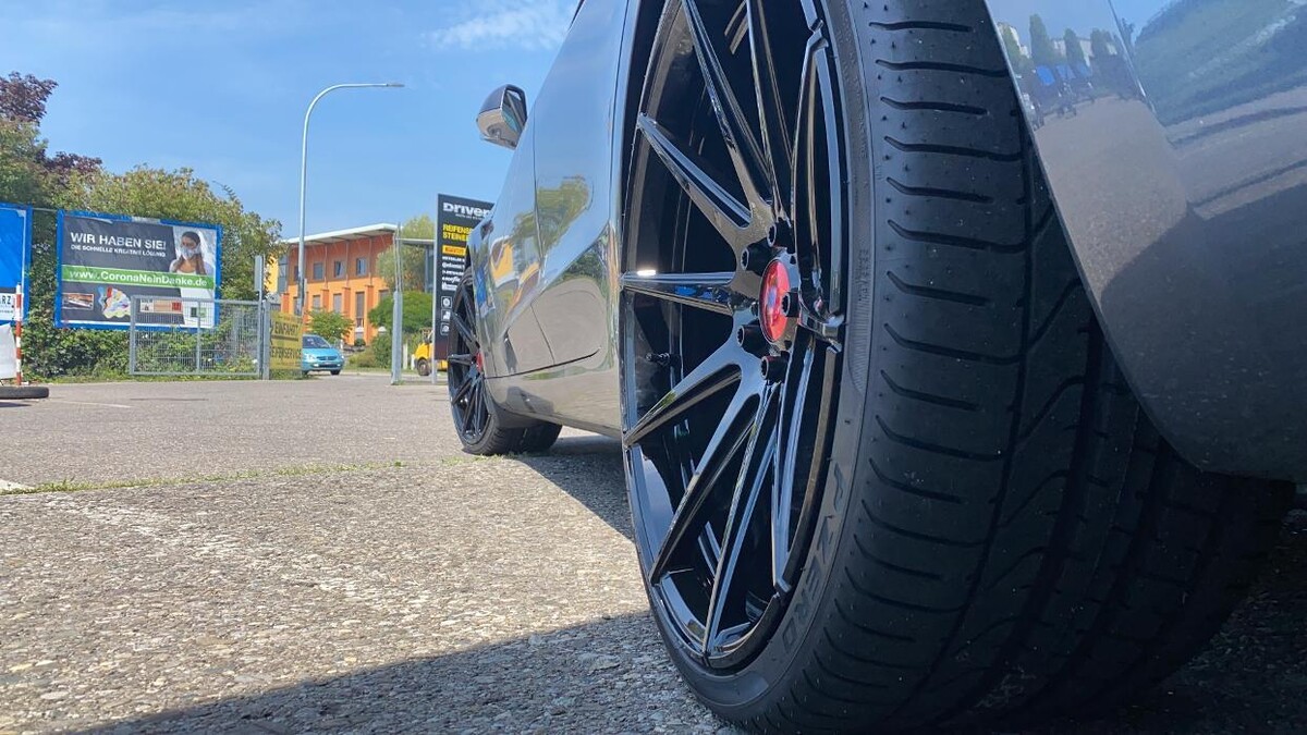 Bilder Steiner Reifen und KFZ-Technik GmbH & Co. KG
