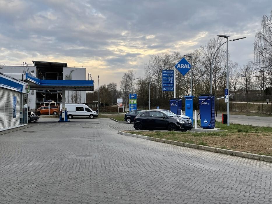 Bilder Aral pulse Ladestation