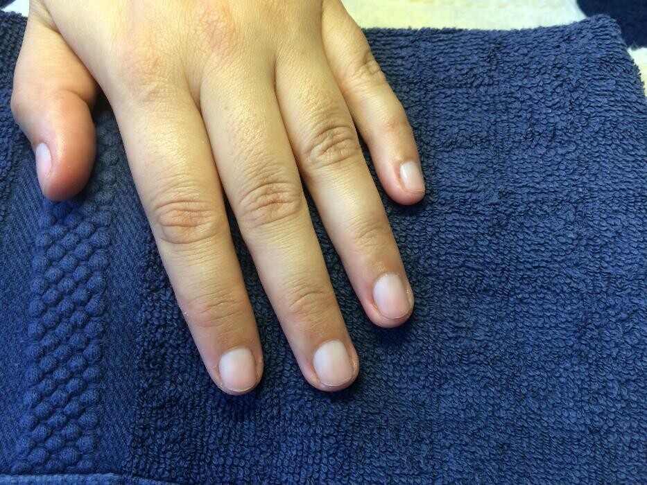 Bilder Nagelstudio Farbenfroh