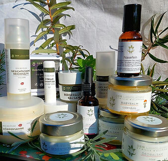 Bilder Der Landladen Sybille Wolfram Dirndl Tracht Lederhosen Kräutermanufaktur