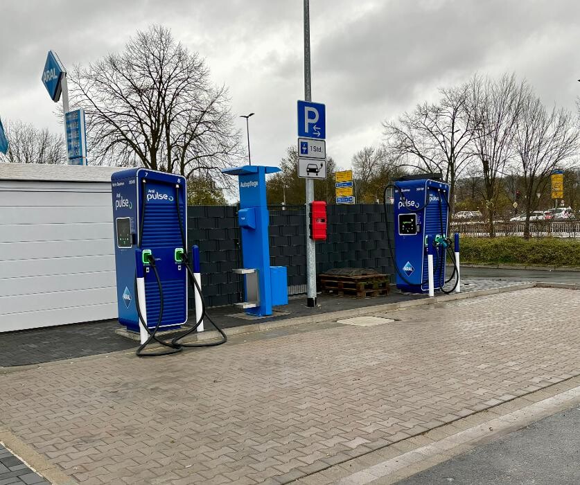 Bilder Aral pulse Ladestation