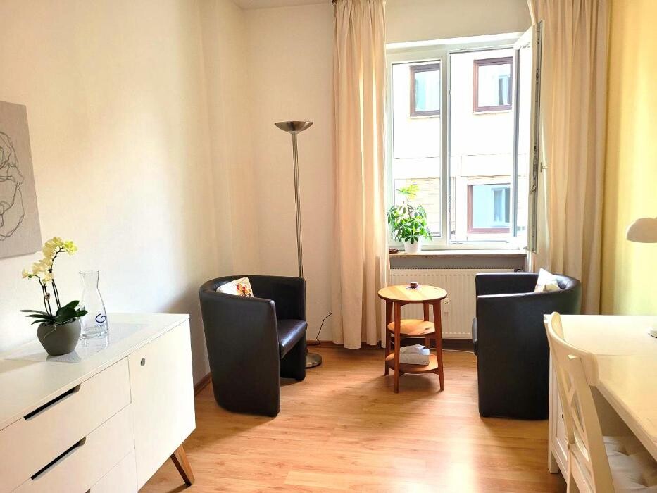 Bilder Heilpraktikerin für Psychotherapie Nürnberg | Karla Wachsmann