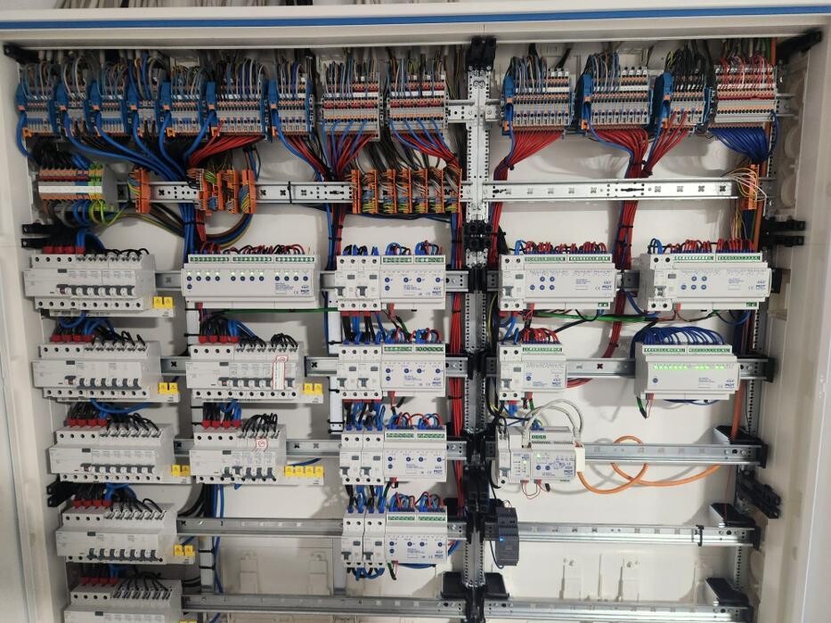 Bilder SOLARA & COMBE ELEKTROTECHNIK GMBH