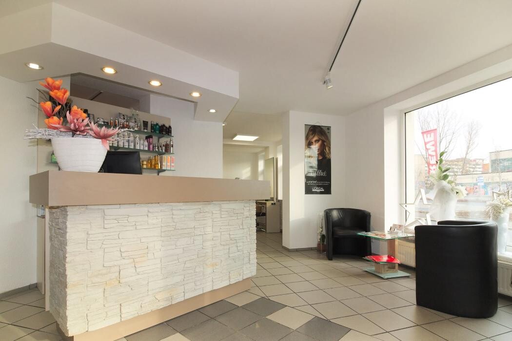 Bilder Hair Line Schönefeld
