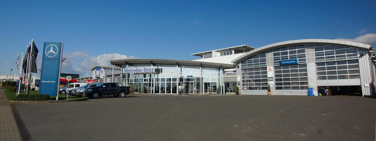Bilder Mercedes-Benz, FUSO, IVECO, SETRA | Senger
