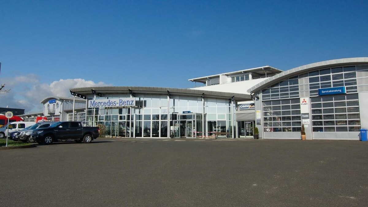Bilder Mercedes-Benz, FUSO, IVECO, SETRA | Senger