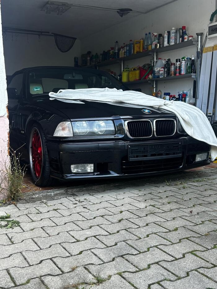 Bilder Glow-Up Fahrzeugaufbereitung
