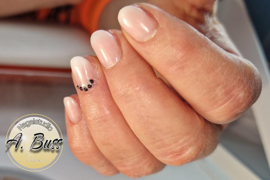 Bilder Nagelstudio A.Buss