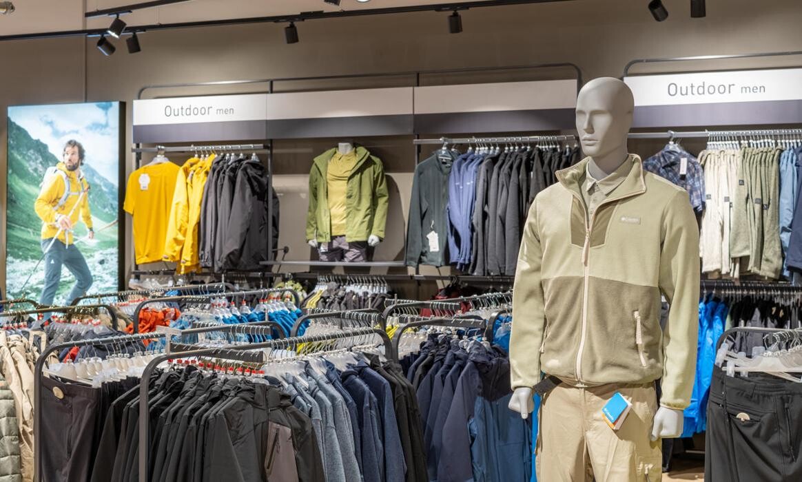 Bilder INTERSPORT Voswinkel Erlangen Arcaden