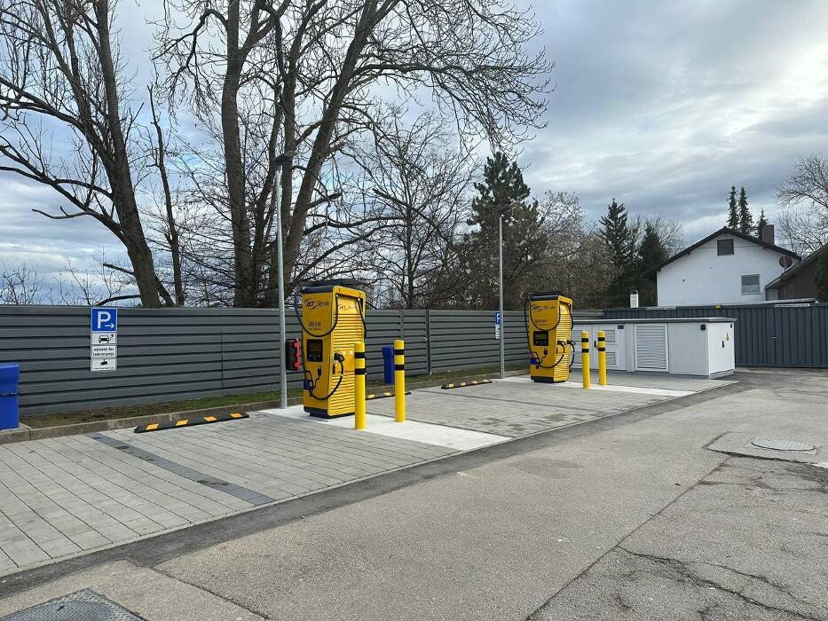 Bilder JET Ladestation