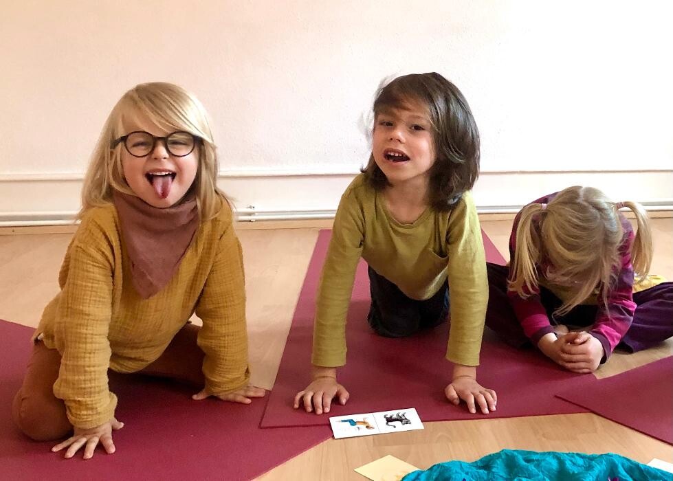 Bilder Iris Binder - Yoga, Coaching & Healing Arts