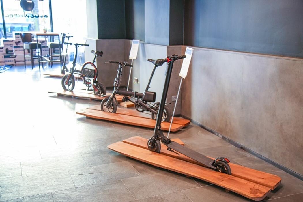 Bilder SPORTSTECH Store Berlin