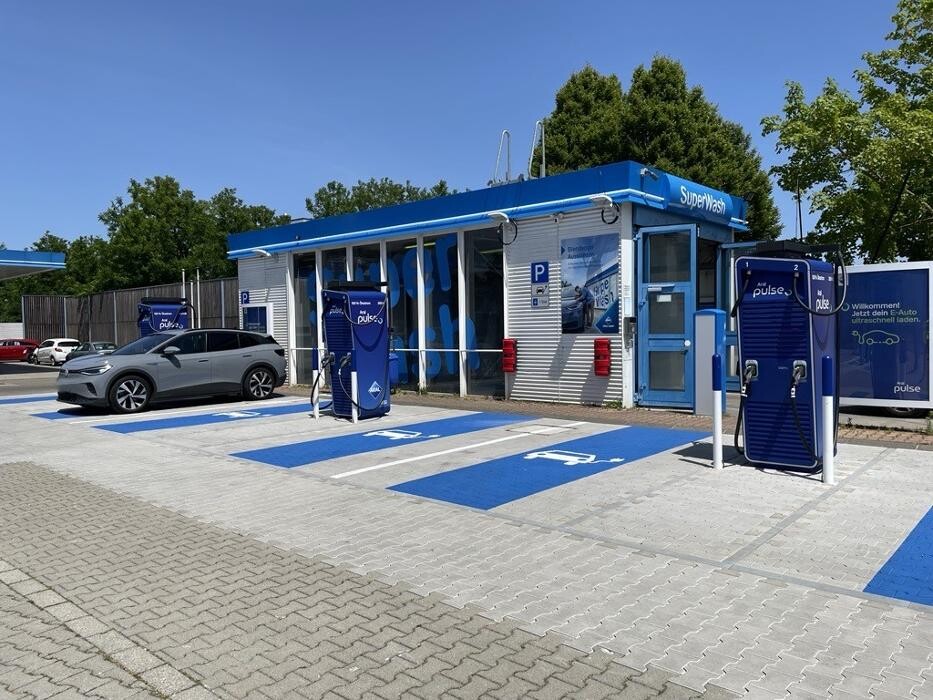 Bilder Aral pulse Ladestation