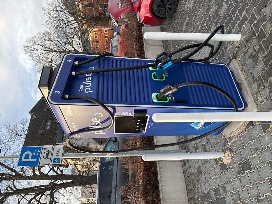 Bilder Aral pulse Ladestation