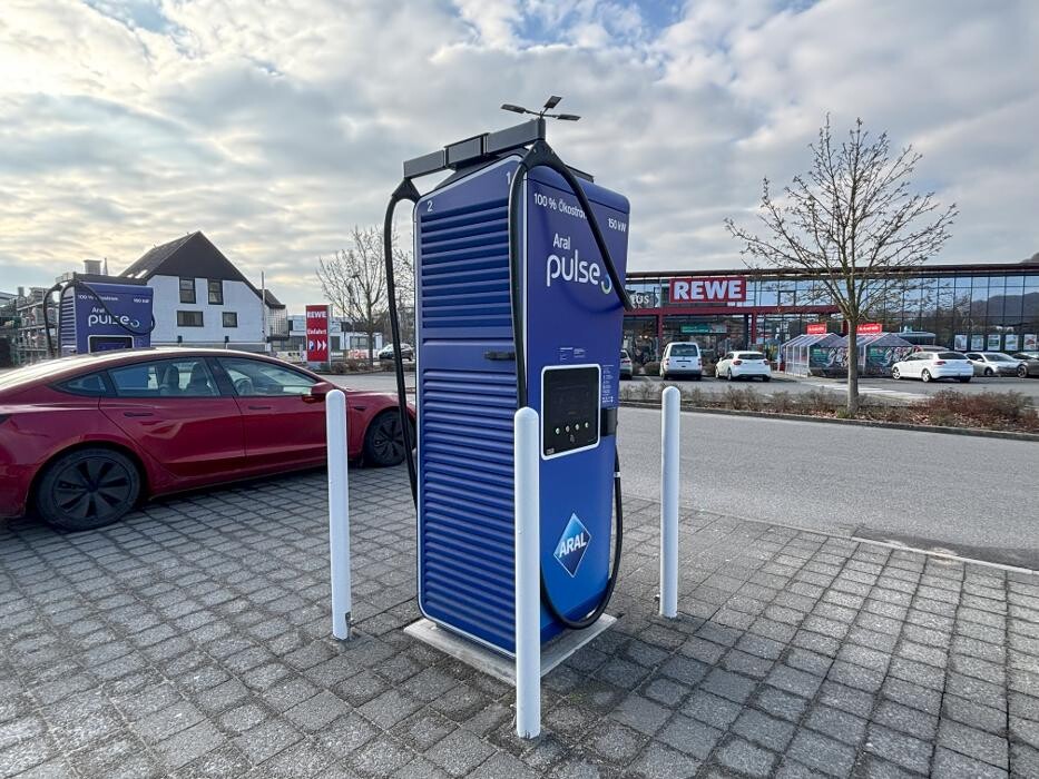 Bilder Aral pulse Ladestation