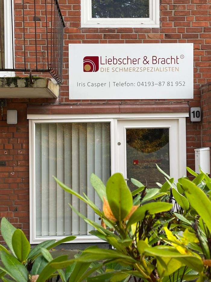 Bilder Iris Casper, Liebscher & Bracht -Schmerztherapeutin