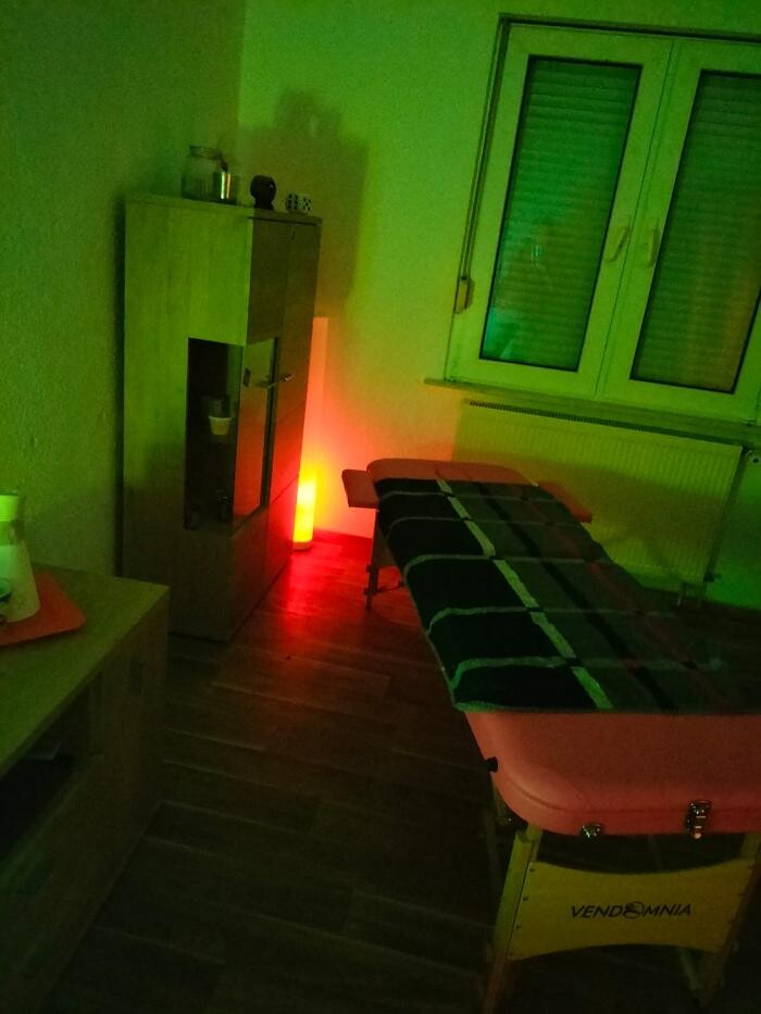 Bilder massagelounge Red Flowers