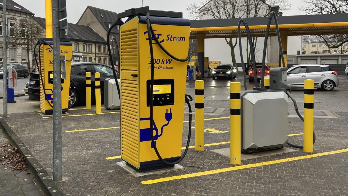Bilder JET Ladestation