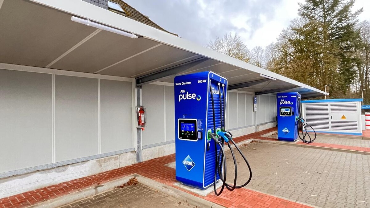 Bilder Aral pulse Ladestation