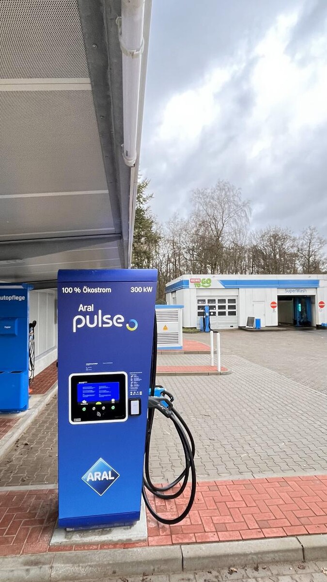 Bilder Aral pulse Ladestation