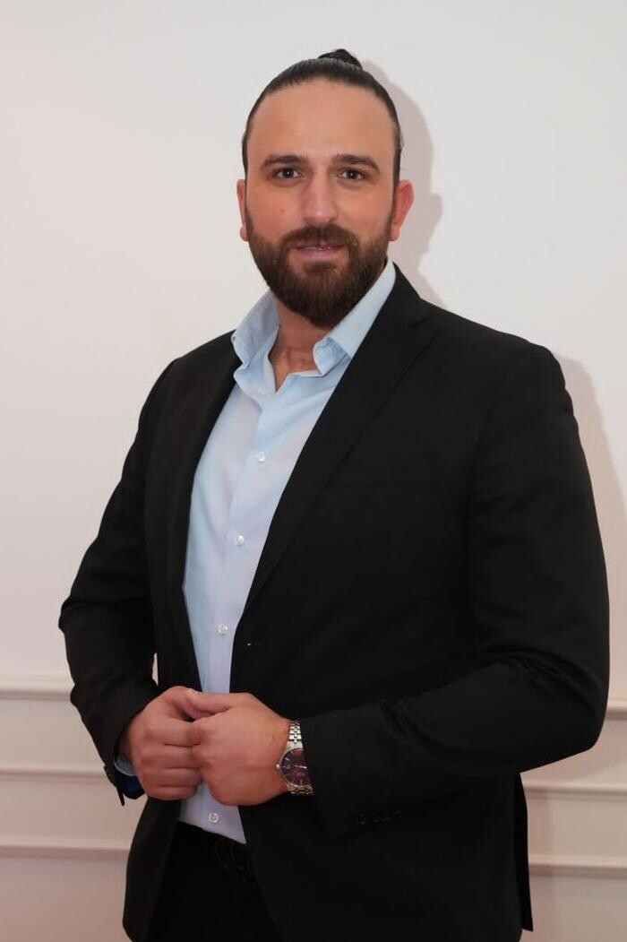 Bilder ERGO Versicherung Onur Özer